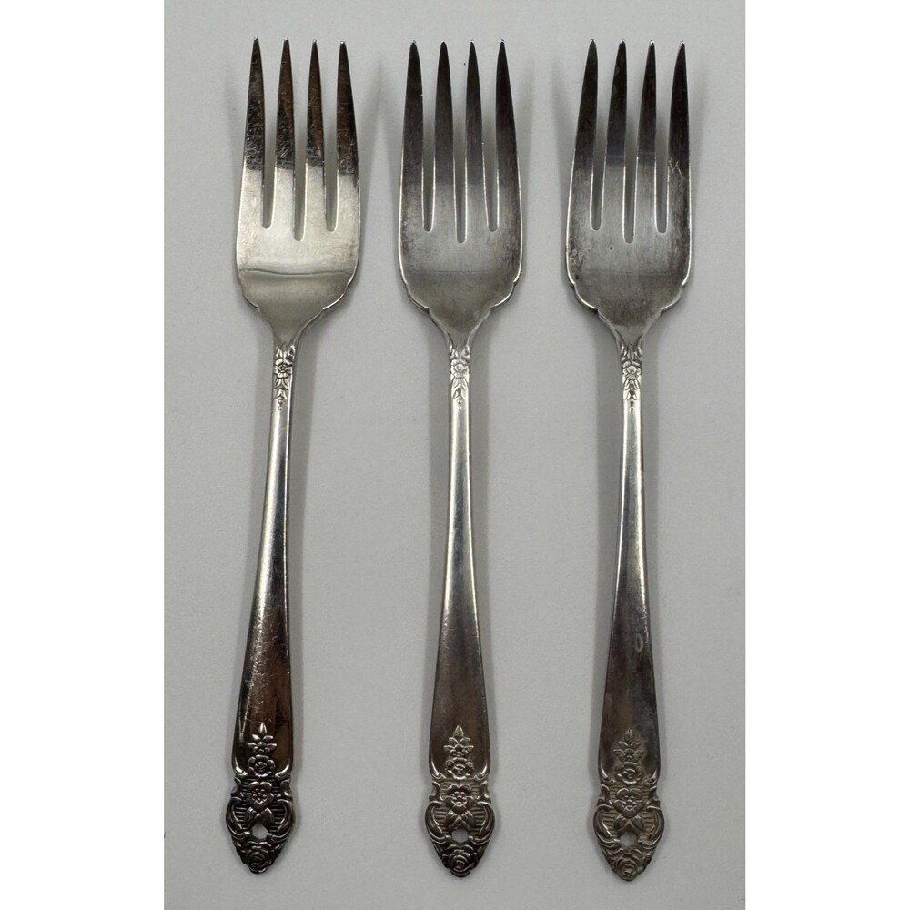 Set of 3 Vintage 1951-1961 Oneida Prestige Silver Plate Distinction Salad Forks